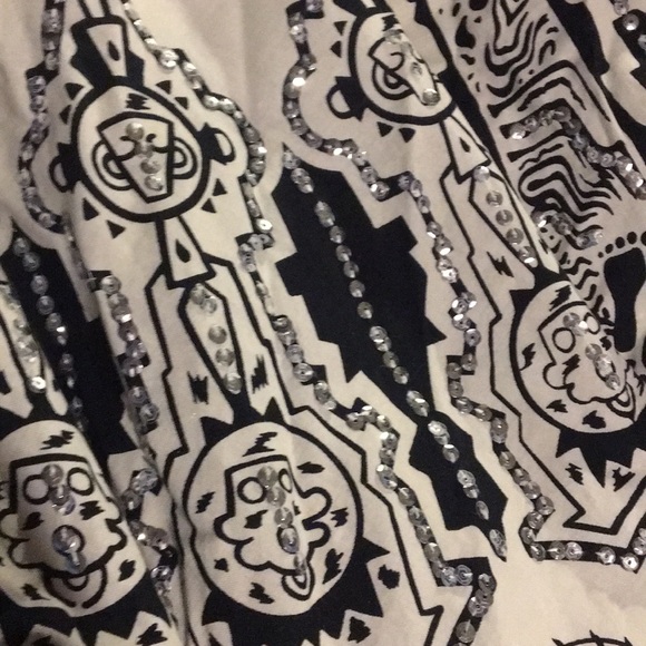 Carole little black and cream sparkle skirt. Sz 8 - Picture 2 of 3